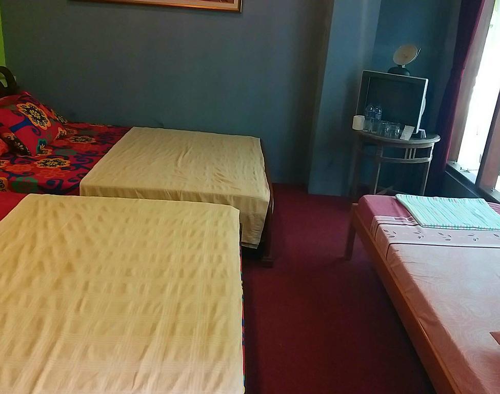 Homestay Triniti Lembang Exterior photo